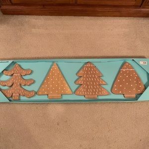 NWT •MARMALADE •Set of 4 Large Patterned Wooden Wall Decorative Christmas Trees